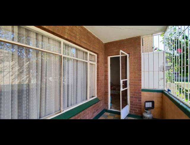 2 BEDROOM APARTMENT FOR SALE IN BENONI CENTRAL